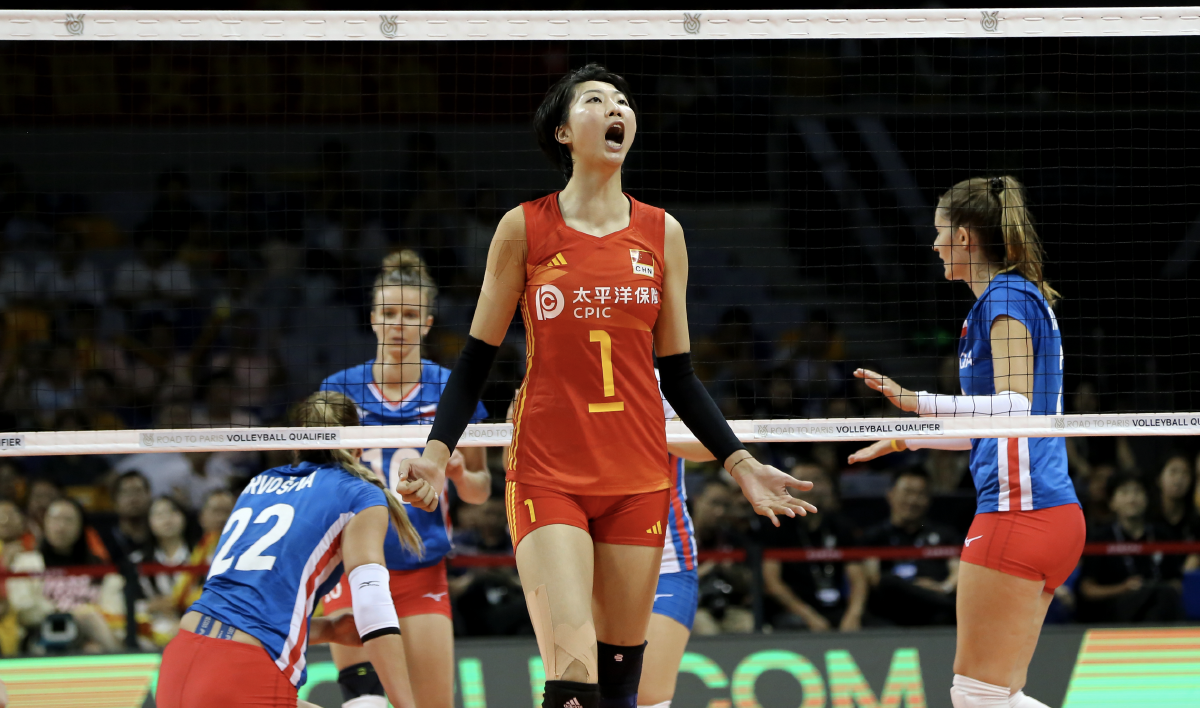 三连胜！巴黎奥运会女排资格赛中国队3比0击败捷克